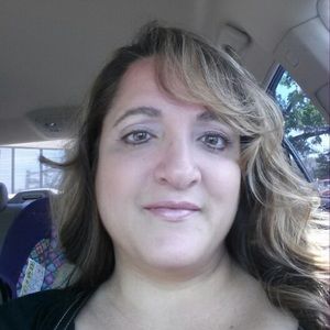 Meet your Posher, Valerie